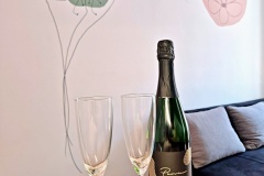 Lolas-1BDR-Living-room3