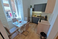 Lolas-Studio-Kitchen-2